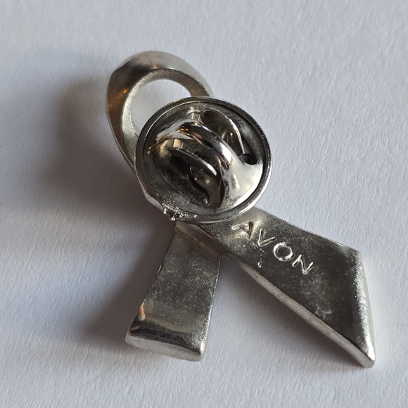 Avon brooch breast cancer awareness pin silver tone pink rhinestones y2k - Picture 7 of 8